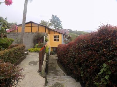 Se Vende Finca En Santa Rosa De Cabal, 450 mt2, 7 habitaciones