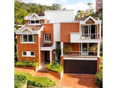 Casa en venta en El Poblado, Medellín, 284 mt2, 4 habitaciones