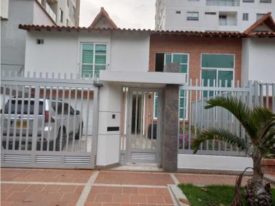 Casa en venta Villa Santos, 280 mt2, 5 habitaciones