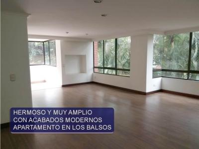 HERMOSO Y AMPLIO APARTAMENTO EL LOS BALSOS POBLADO, 170 mt2, 4 habitaciones