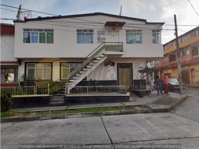 Venta casa en Calarcá, 290 mt2, 3 habitaciones