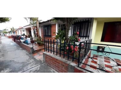 Casa en Venta en Cartago B/Divino Niño, 110 mt2, 4 habitaciones