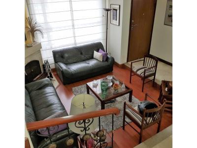 VENDO Casa 3 pisos, 2 parq. norte de Bogotá conj Cerrado, 157 mt2, 3 habitaciones