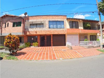 Casa en venta Calazans Medellín (JMS001), 168 mt2, 4 habitaciones