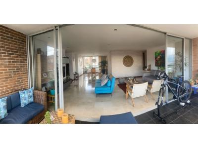 Venta de  Apartamento  en El Poblado Medellín, 199 mt2, 3 habitaciones